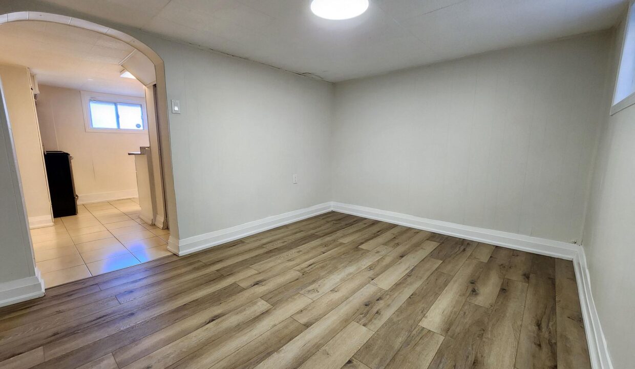 4bd2c7ee-e761-478b-b363-de563275b67d-l.jpeg