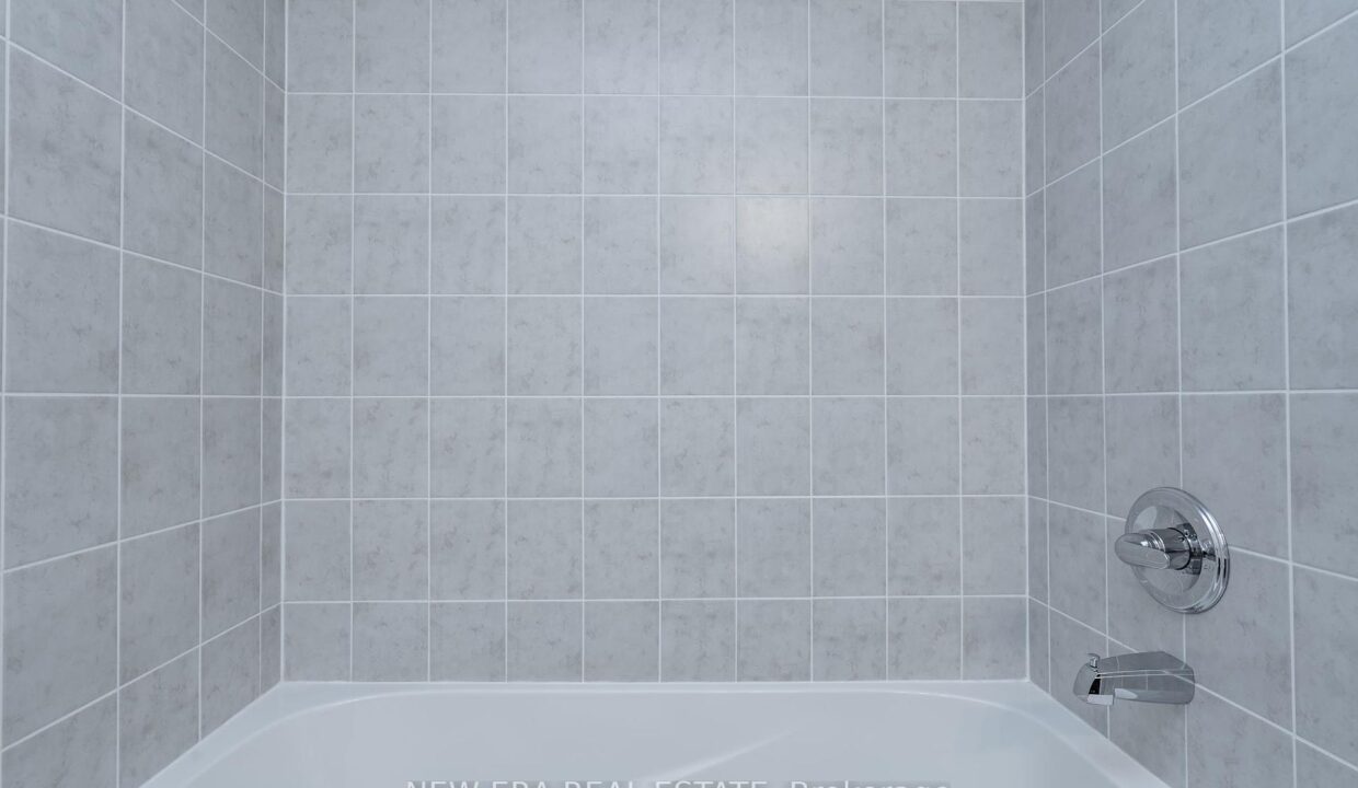 e4263118-54ff-4d00-9ccf-8f87ca9bbcba-l.jpeg